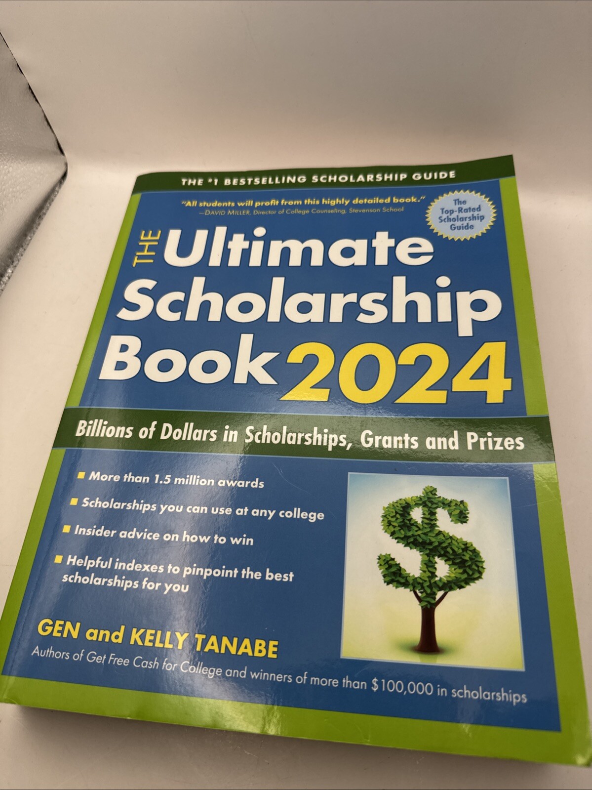The Ultimate Scholarship Book 2024: Billions of Dollars Scholarships VERY GOOD