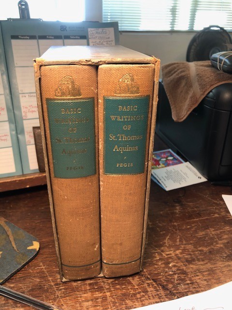 Basic wrinting of St. Thomas Aquinas .Books look as if they had ne been used.