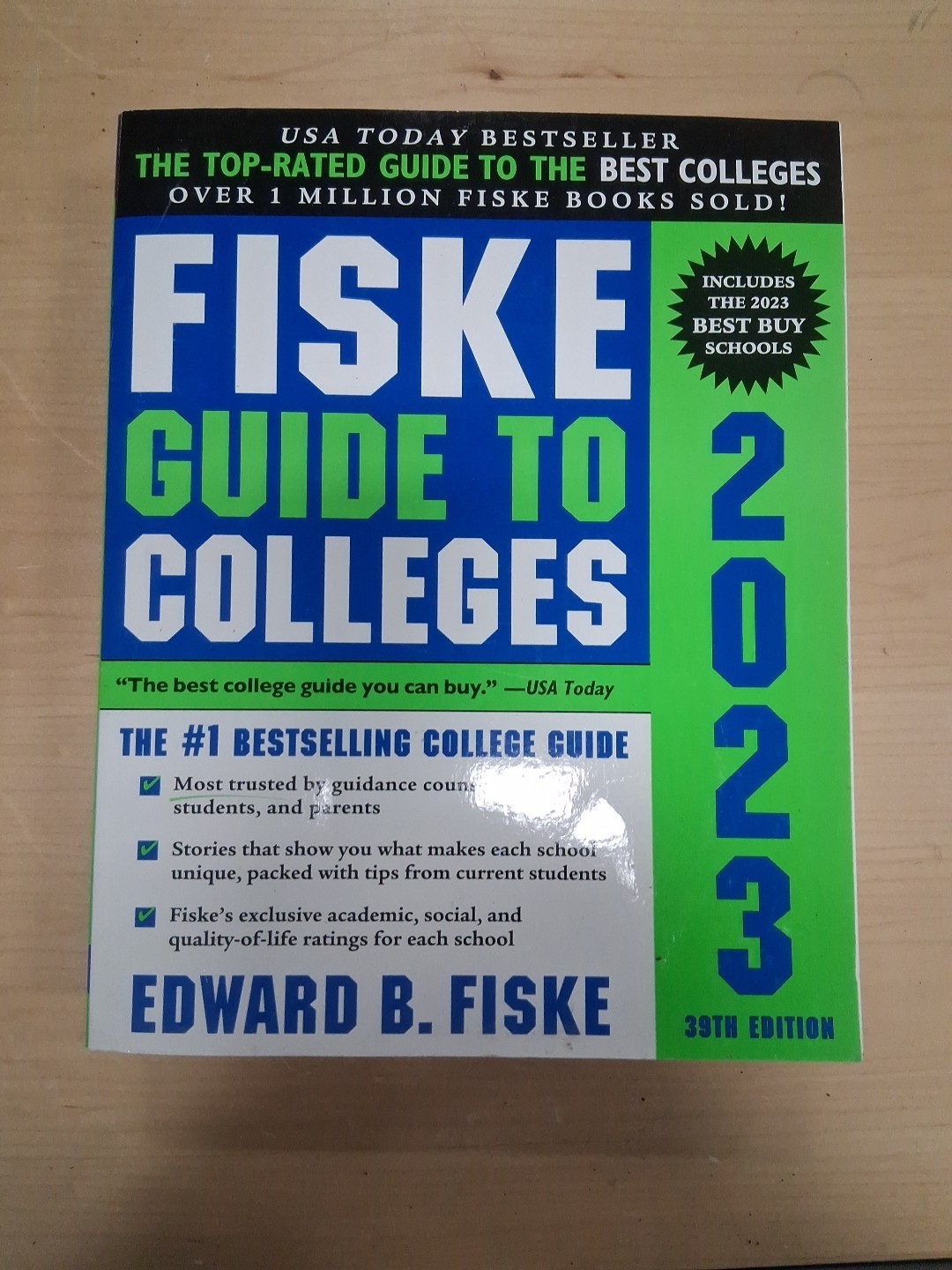 Fiske Guide to Colleges 2023 by Edward B. Fiske (2022, Trade Paperback)
