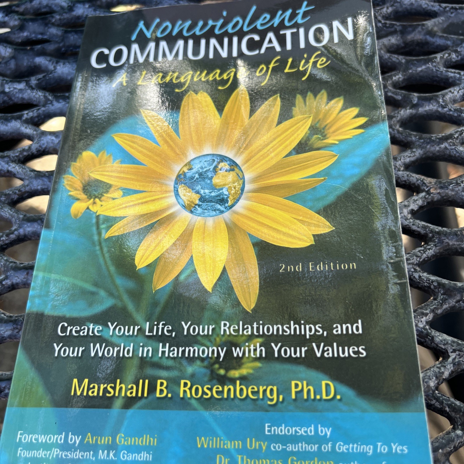 Nonviolent Communication Guides: Language of Life by Marshall B. Rosenberg…