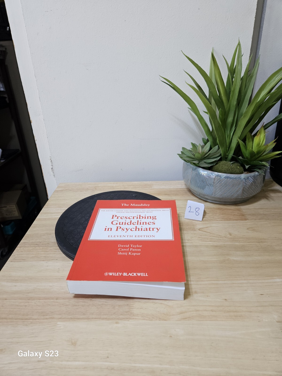 The Maudsley Prescribing Guidelines in Psychiatry by David Taylor 2012